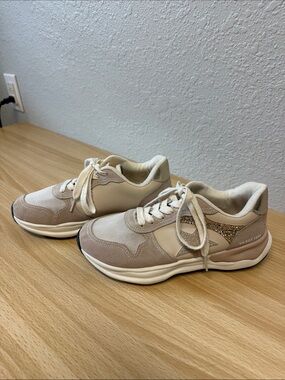 Vintage Havana Beige and Gold Casual Lace-Up Sneakers